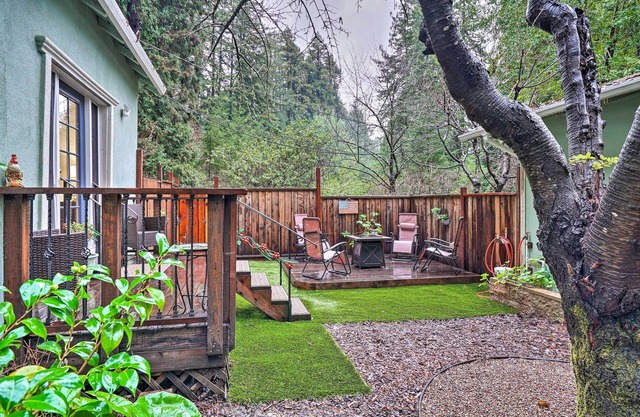 California Cottage < 4 Mi to Redwood Hiking Trails