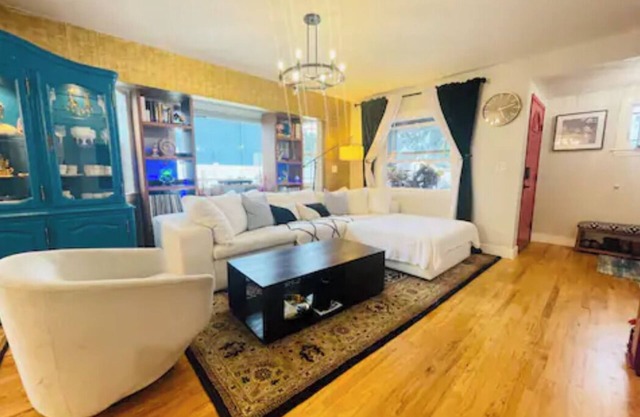 California Dreamin' Retreat: near Disney, Huntington Beach, Long Beach, Anaheim