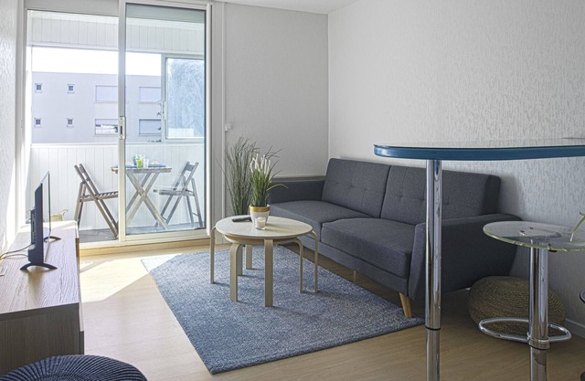 Calm flat with loggia and pool 10 min to Montpellier centre - Welkeys