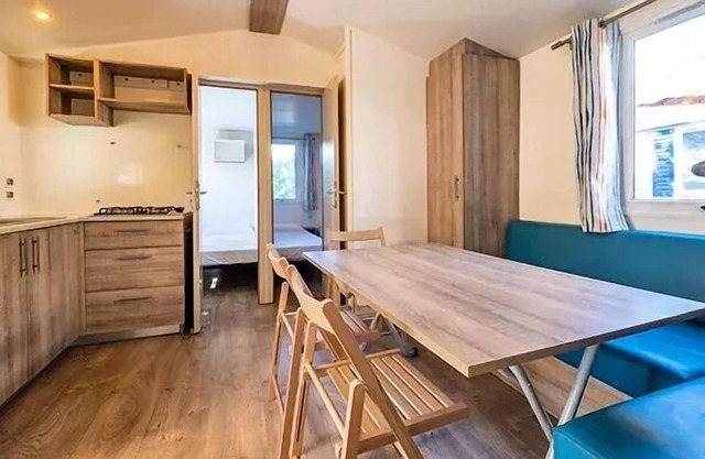 Camping Le Mas de Sireuil* - Classic 4-room mobile home for 6 people