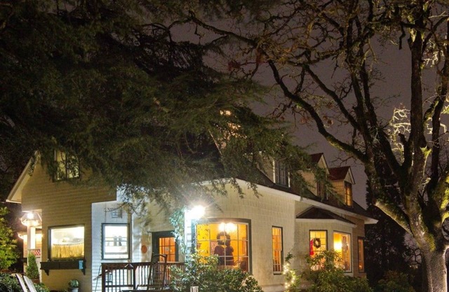 Campbell House Inn