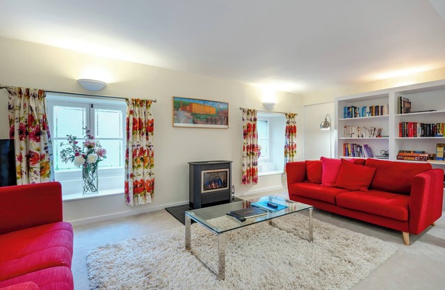 Campbells Close Apartment