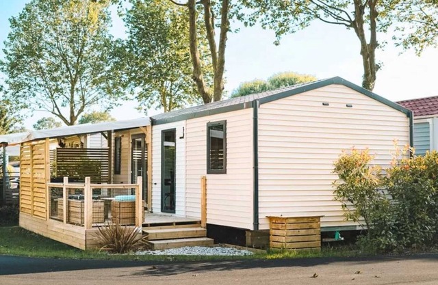 Camping 3 étoiles - Piscine - ccbbbei