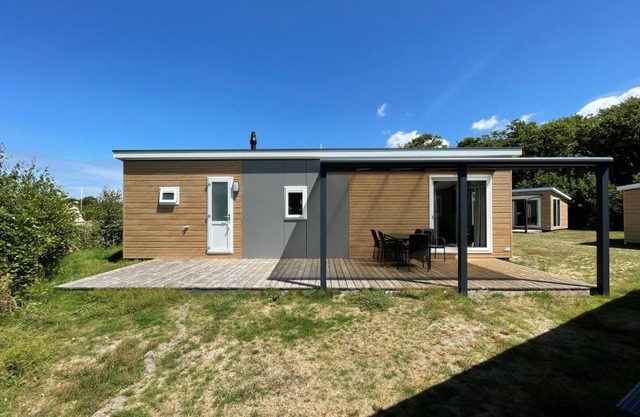 Camping de Duinhoeve Chalet Zeeland not for companies