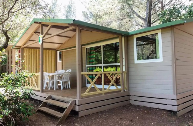 Camping Le Beau Vézé* - Chalet Samoa 4 rooms 6 people