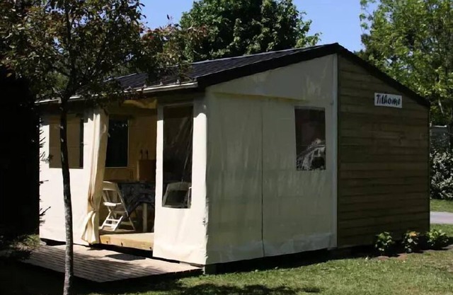 Camping Les Bruyères* - Mobil Home Tithome Without Sanitary 3 Rooms 4/5 People