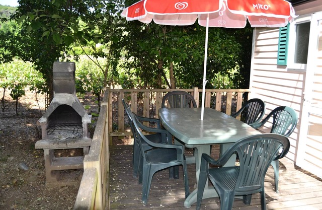 Camping maeva Escapades Le Casque Roi * - Mobil Home Grand Confort 3 Rooms 4 People Air Conditioning + TV