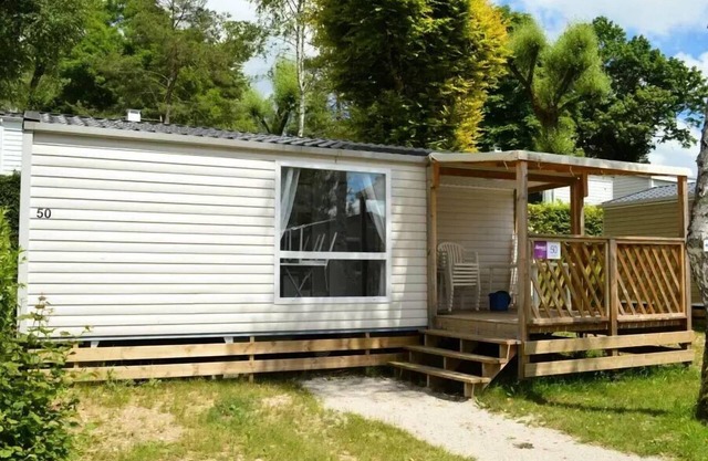 Campsite Le Moulin * - Comfort Cottage 3 Rooms 5 People