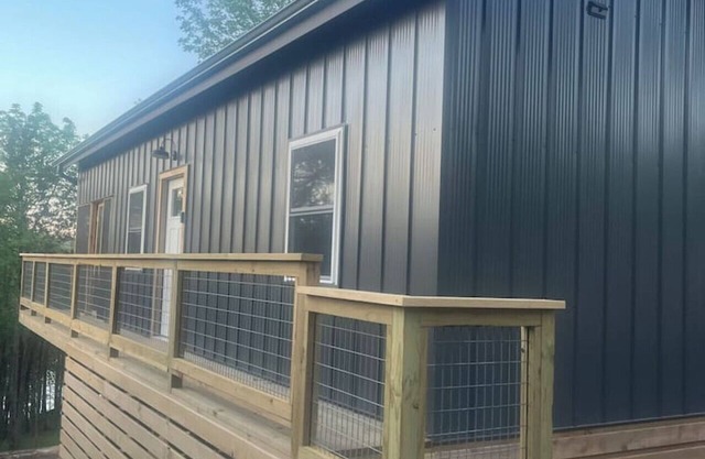 Camptown Cabin Lake front walkdown to water with firepit