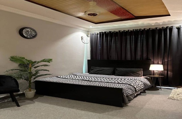 Canadian Guest House