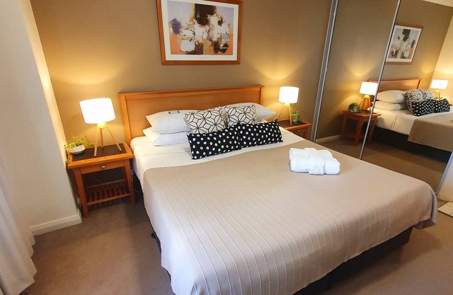 Canberra city unit with pool, gym