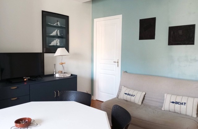 CANCALE port appt 4 pers. in house, electric water heating included - wifi