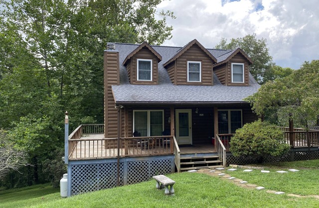 CAPE CODE BEAUTY IN THE APPALACHIANS