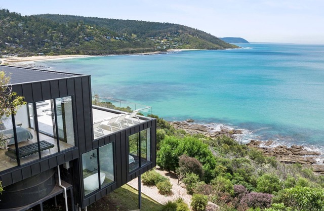 Cape Wye - Iconic Great Ocean Road Views and property