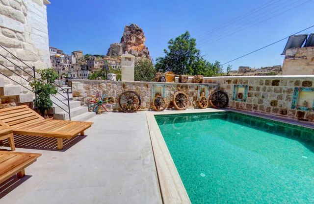 Capp Royal Cave HOTEL