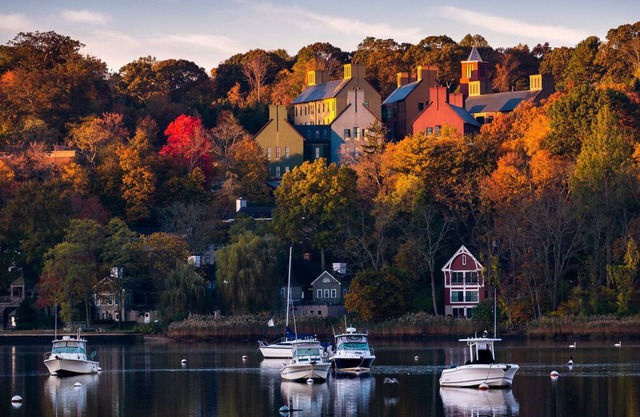 Captain's Cottage - Cold Spring Harbor Water Views
