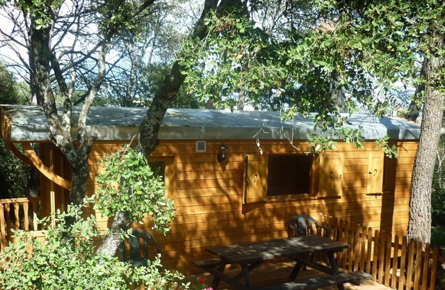 Caravan near Anduze - Between Vines and Olive Trees