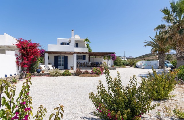 Care Naxos Quiet three bedroom home on the beach Naxos Ang HM