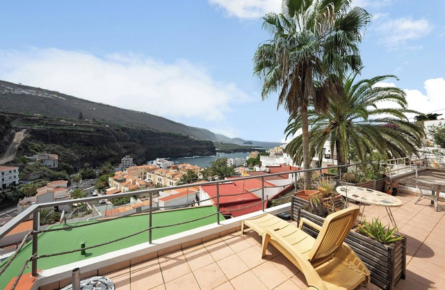 Caribbean Holiday Home with Sea Views and Wi-Fi