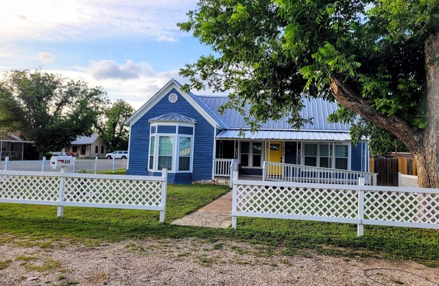 Casa Azul - Sleeps 10