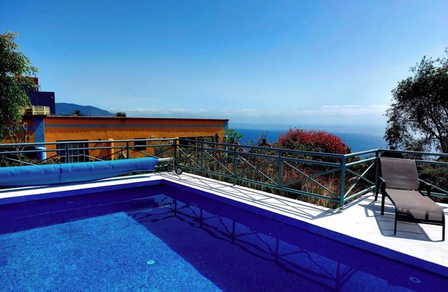 Casa con Piscina Compartida Cerca de Santa Cruz de La Palma