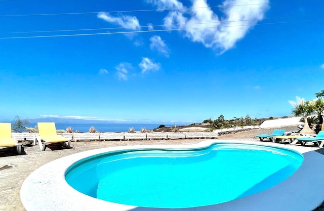 Casa con piscina compartida vista directa al Mar