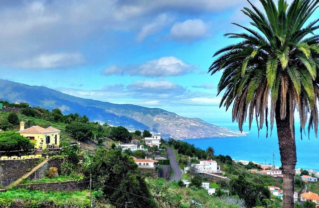 Casa con Vistas Panorámicas Cerca del Pueblo de Villa de Mazo, Isla de La Palma