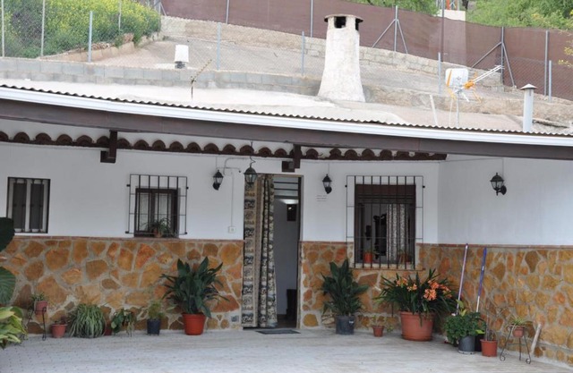 Casa Cueva El Almendro
