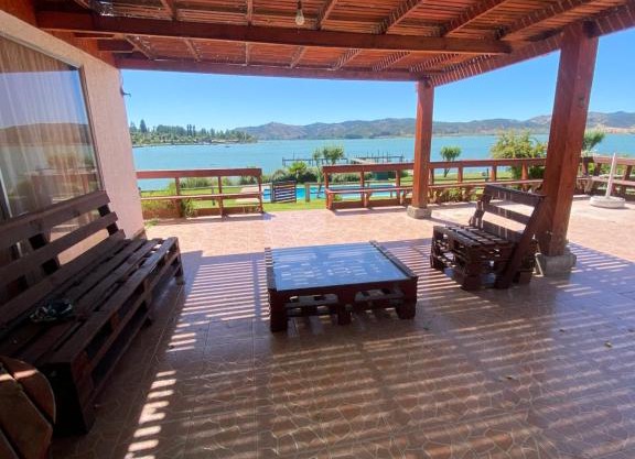 CASA D3 Lago Rapel