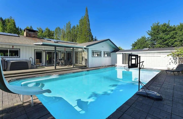 Casa De Kai Summary: