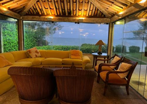 Casa de Luxo a Beira Mar em Búzios, RJ