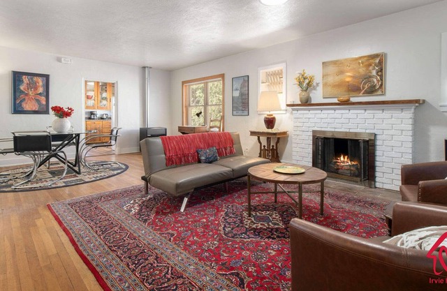 Casa De Plata - an Irvie Home