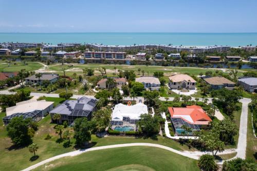 Casa Del Mar- Stunning Villa with Pool and Spa