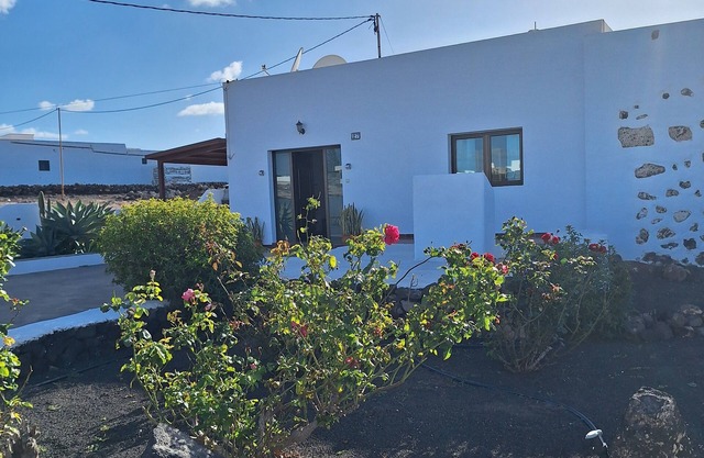 Casa el Gallo Rural house located in the village of Muñique, Teguise
