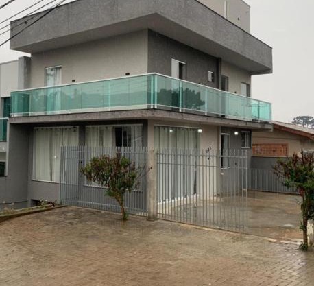 Casa em Ponta Grossa