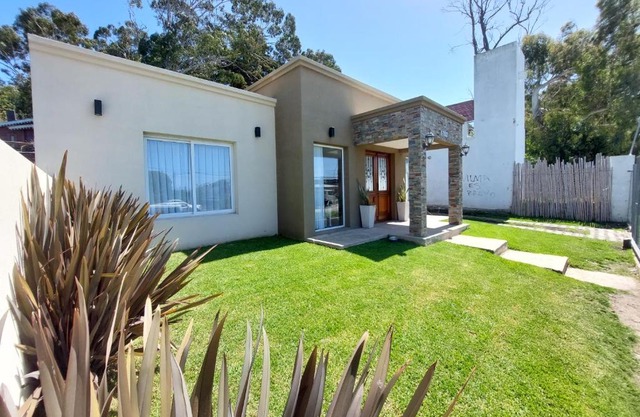 Casa en bosque peralta ramos