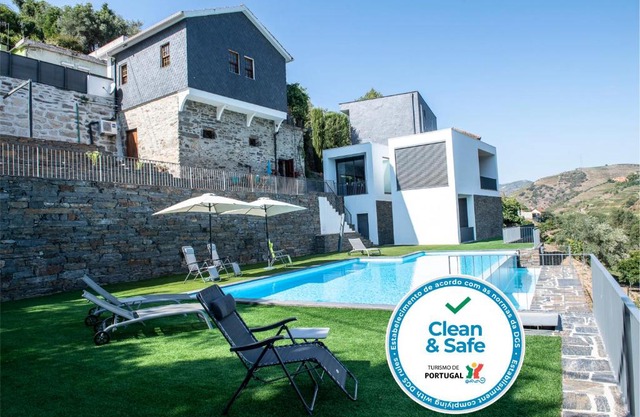 Casa Foz do Corgo - private pool, gardens and river access