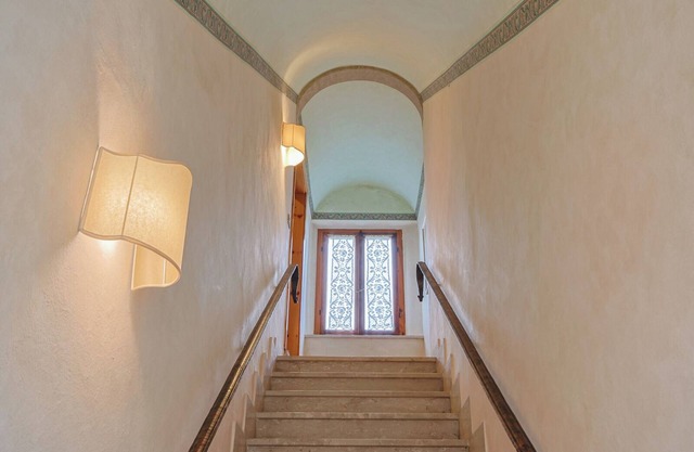 Casa Francesca for 6 pers, near Pisa, with terrace, panoramic view, pool