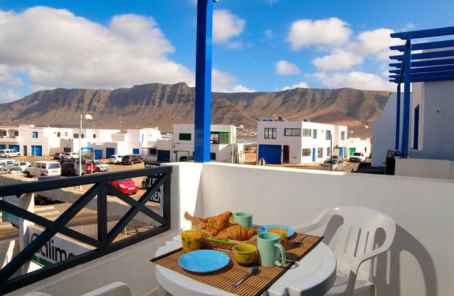 Casa Hespi-view to Famara Beach