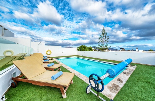 Casa Iria - Private pool and BBQ By Lanzarote Vacation Homes