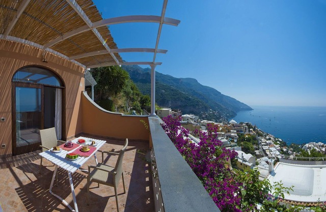 Casa Ivan with terrace and sea view