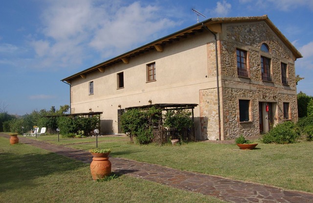 Casa La Pergoletta, immersed in the hills of Volterra, a true relaxation