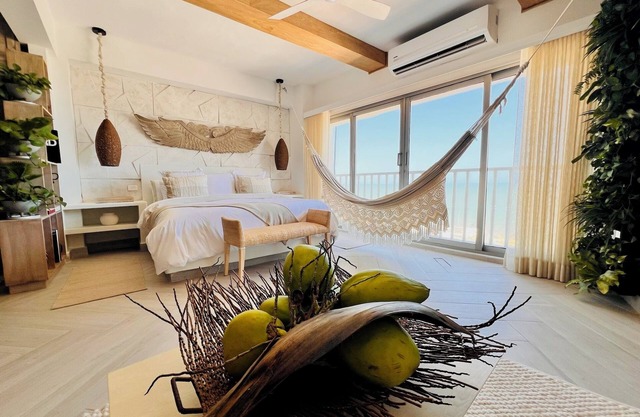 Casa Manalva: Designer Ocean View Penthouse In The Heart of the Walled CIty