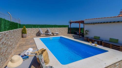 Casa Maria de Velez Almayate Alto by Ruralidays