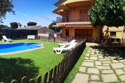 CASA MAS MORA