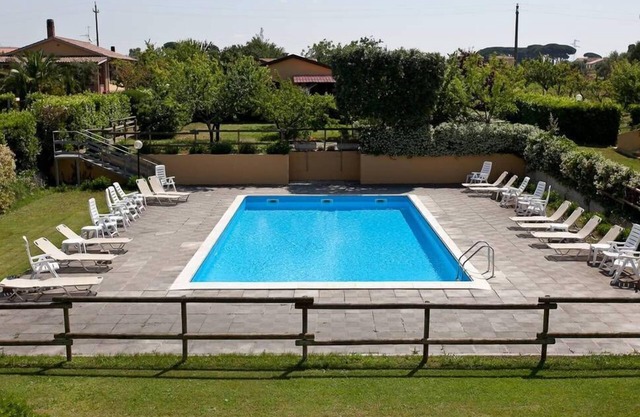 Casa Milla 1 in Tuscany with swimming pool, wi-fi, parking: green countryside near the sea