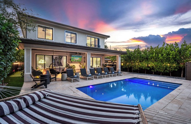 Casa Monstera | Heated Pool | Game Room | Golf