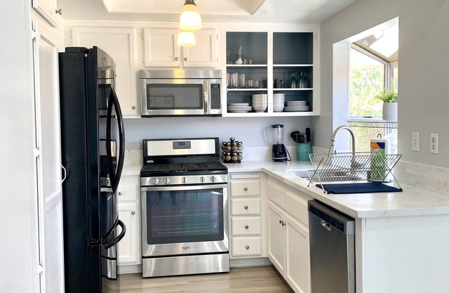 Casa M’Valle 5min to Lake Perris, hospitals w/Rv prkn