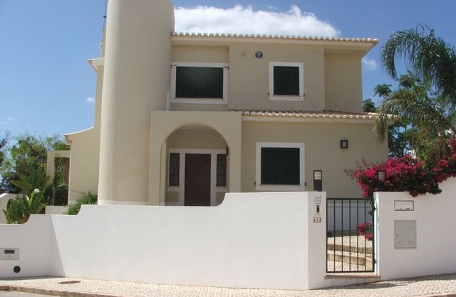 Casa Olivia Rose with private pool in secluded gardens close to beach and marina