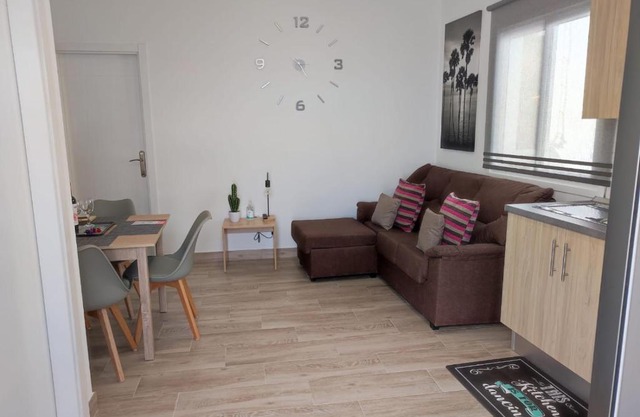 CASA PIRÁMIDE 2. Terraza WiFi y Parking Privado